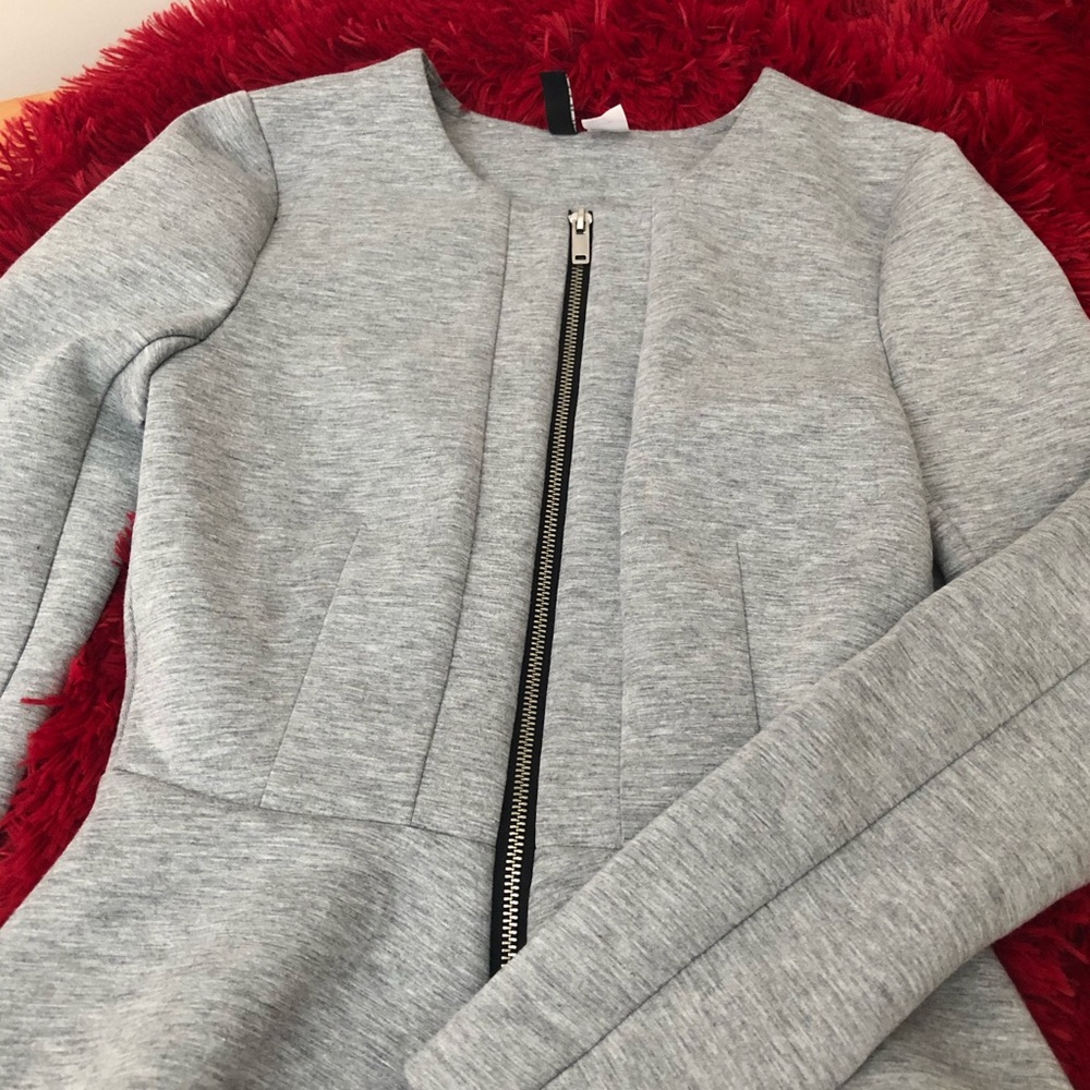Zippered blouse